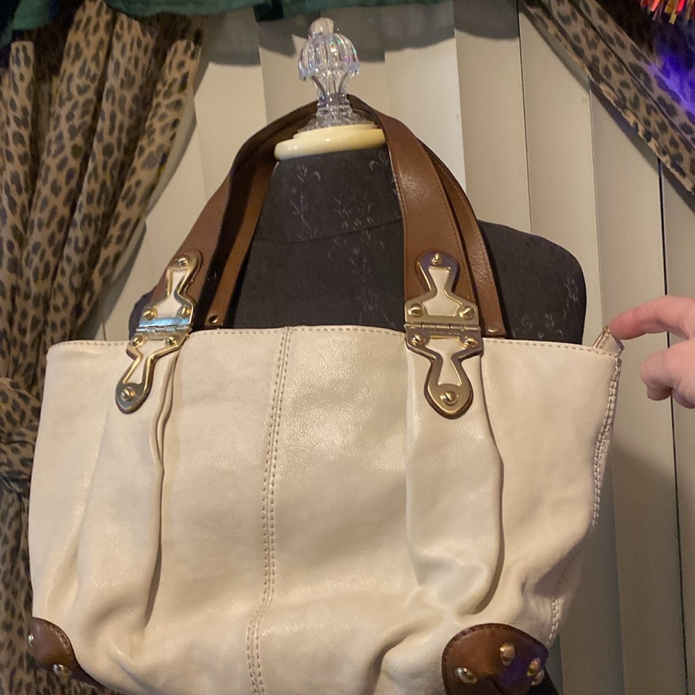 Micheal kors off-white purse